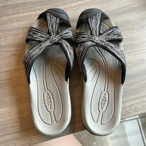Keen Slide on Sandals. Size 8.5. NWOT.